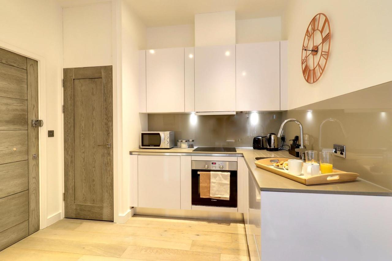 La Casa Suites Slough Eksteriør bilde
