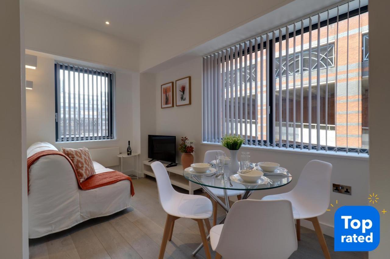 La Casa Suites Slough Eksteriør bilde